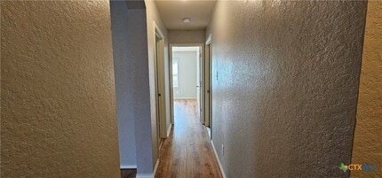 Building Photo - 1024 Sandwell Ct