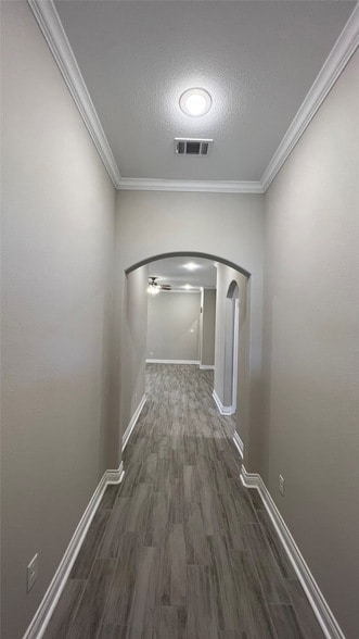 Building Photo - 1004 Hardaway Ln