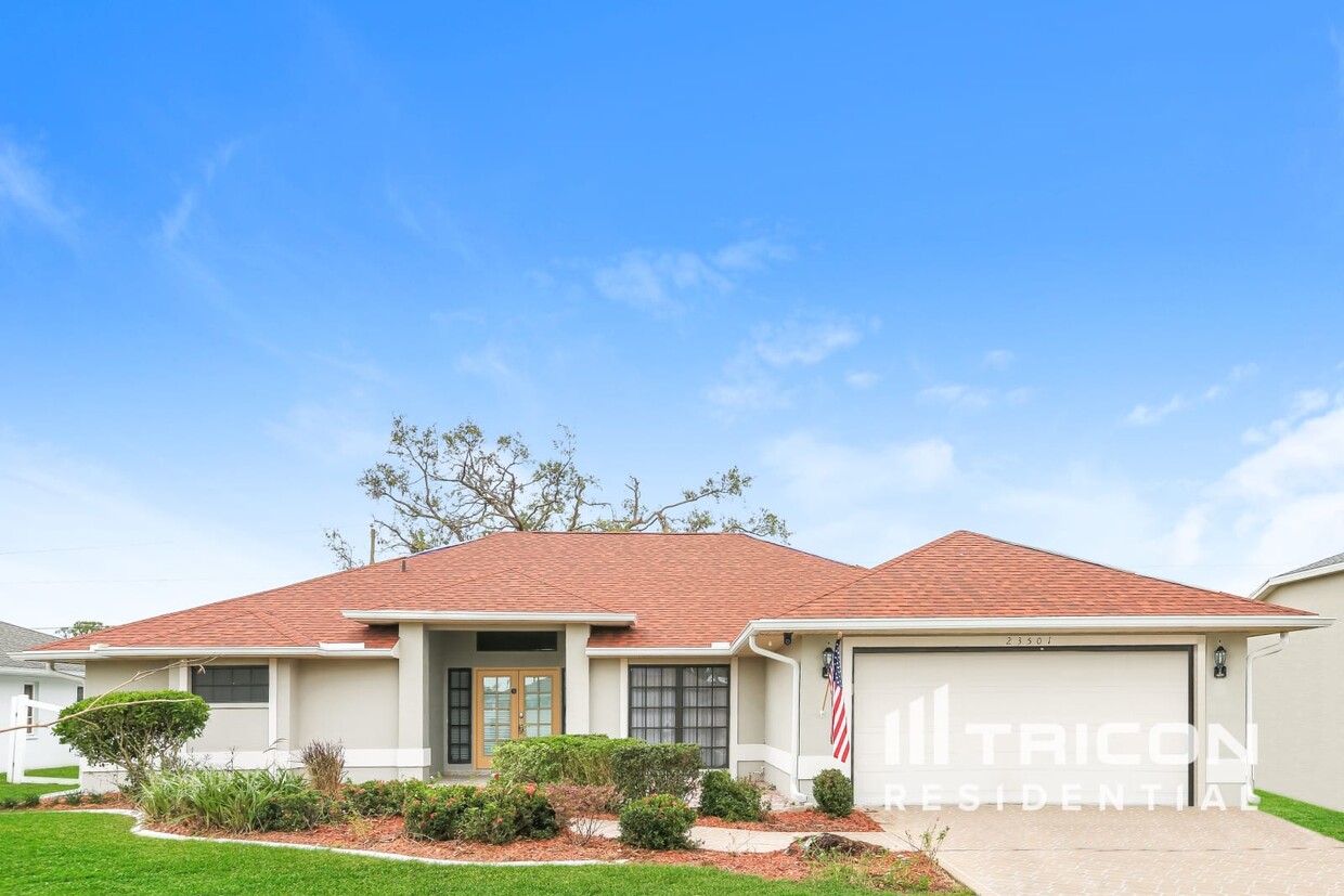 Primary Photo - 23501 Rocket Ave