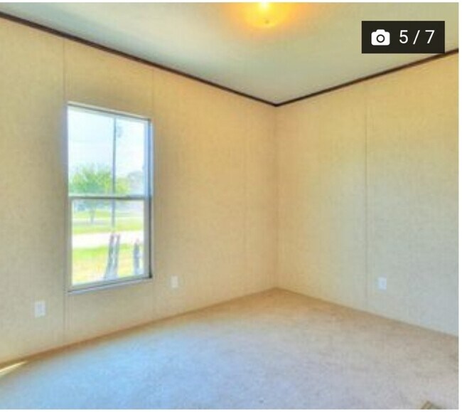 Foto del edificio - 43496 Brittany Rd