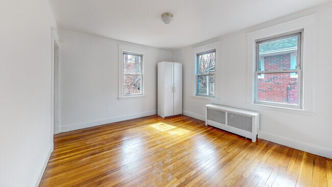 Foto del edificio - 100 Colborne Rd