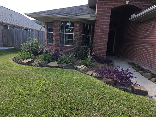 Foto del edificio - 14925 Cypress Ridge Grove Ln