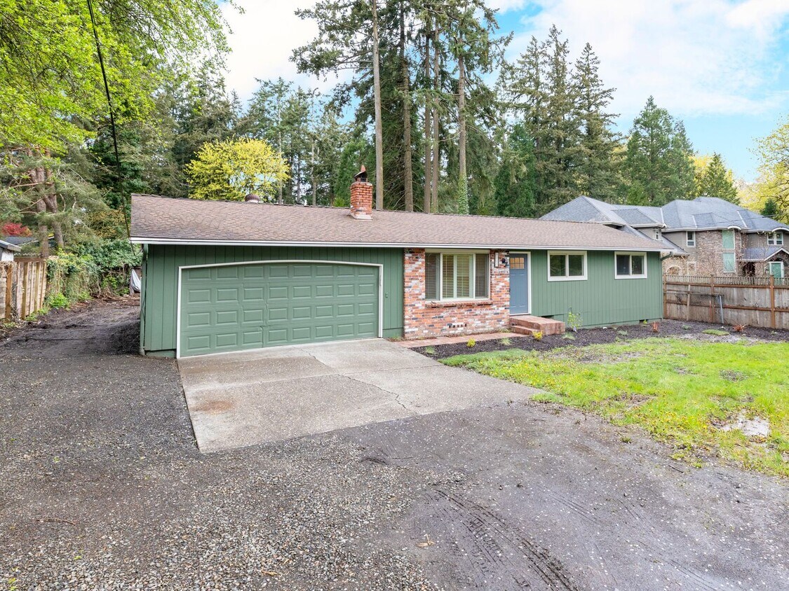 Single-family 3 bedroom home available for... - Single-family 3 bedroom home available for...