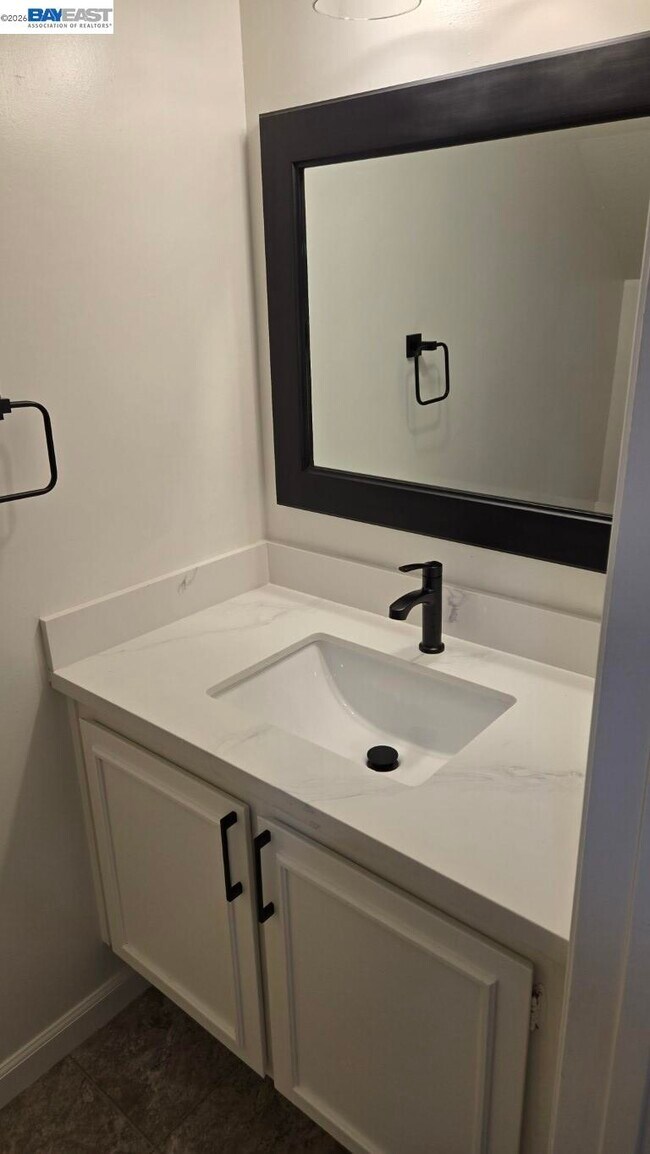 Foto del edificio - 39623 Embarcadero Terrace