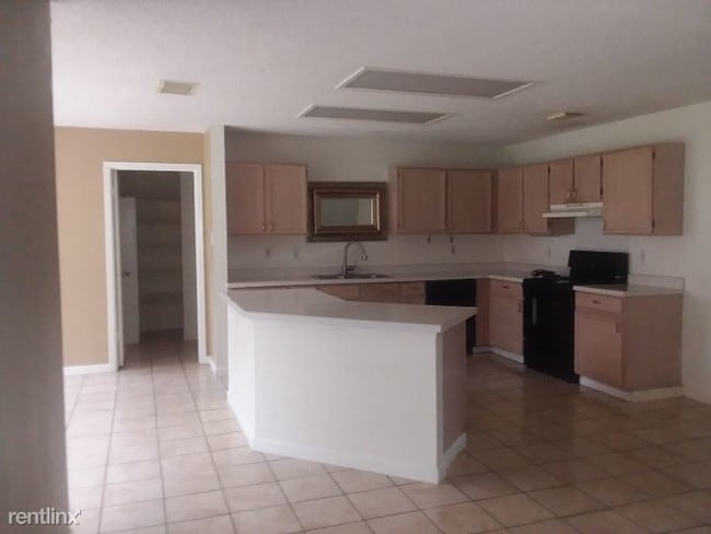 Building Photo - 4615 Waterleaf