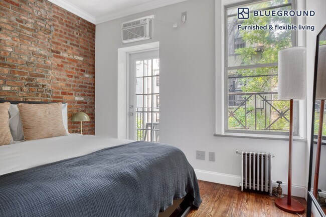 Foto del edificio - 248 Mott St