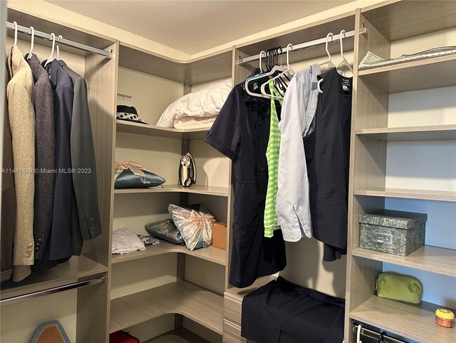 Building Photo - 601 Three Islands Boulevard