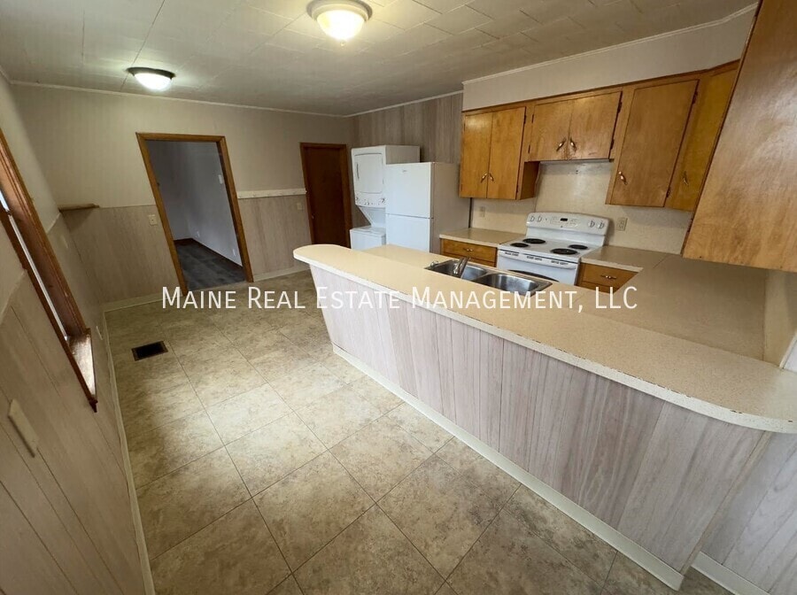 Primary Photo - 73 Main Rd