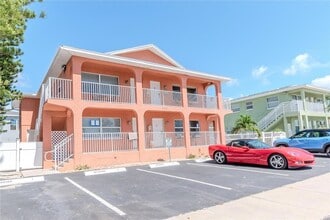 Building Photo - 5605 Shore Blvd S
