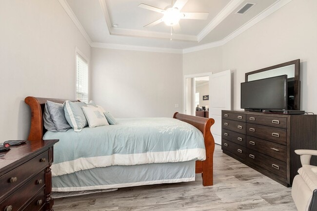 Building Photo - 3 Bed/ 2 Bath Home