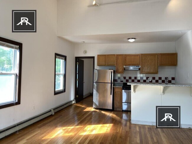 Building Photo - 3 bedroom in Charlestown MA 02135