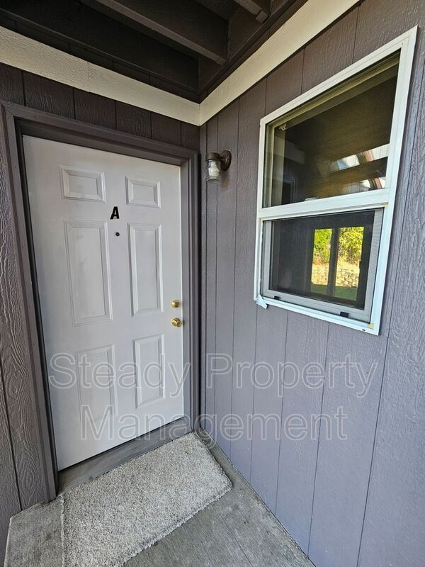 1100 25th Ave Ct Unit A, Milton, WA 98354 Condo for Rent in Milton