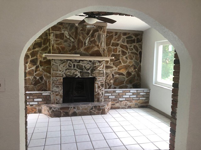 Building Photo - 1071 Blake St