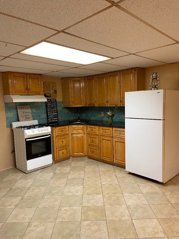 Building Photo - 2713 Beatrice Ln