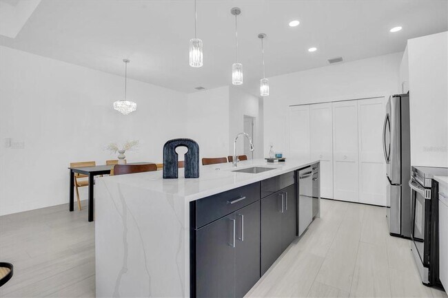 Foto del edificio - 5331 71st Way N