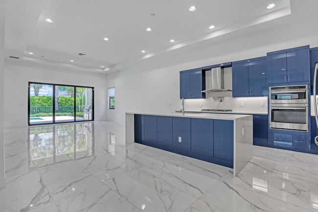 Foto del edificio - 13501 Artisan Cir