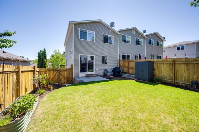 Building Photo - Townhouse Retreat on Military Hill – Moder...