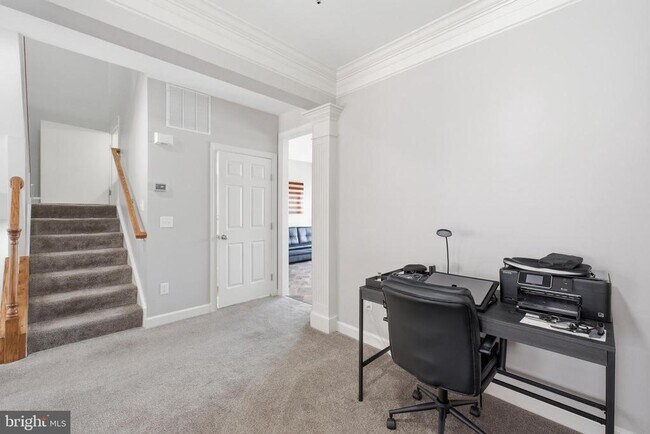 Foto del edificio - 8439 Kirby Lionsdale Dr