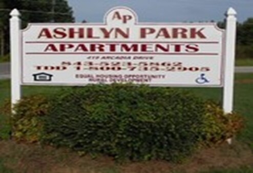 Foto principal - Ashlyn Park