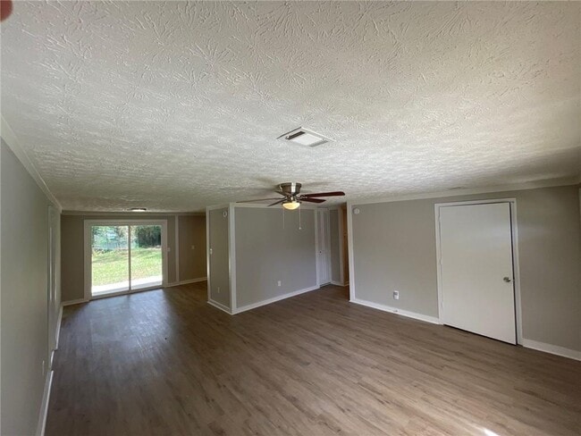 Building Photo - 7613 Suwannee Ct
