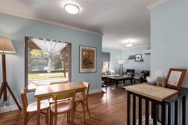 Foto del edificio - 4004 Maplewood Ave