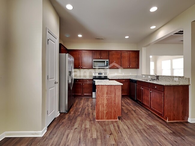 Building Photo - 251 Old Carolina Dr