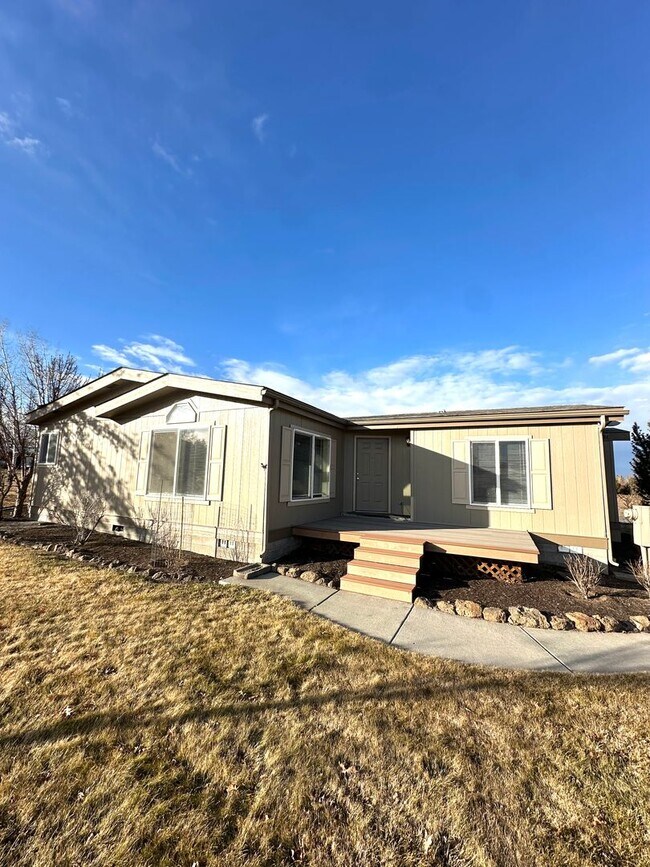 Foto del edificio - Light & bright single level home in NE Bend!