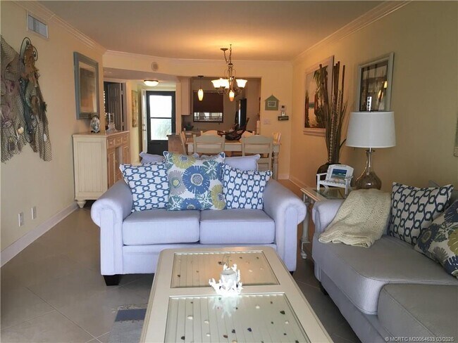 Foto del edificio - 9400 S Ocean Dr