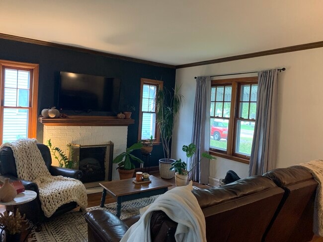 Foto del edificio - 1412 Rainbow Dr