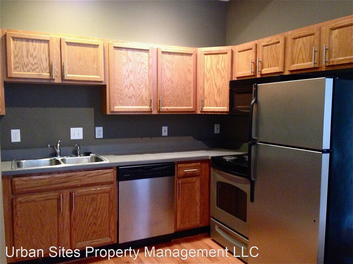 Foto principal - 112 E 14th St