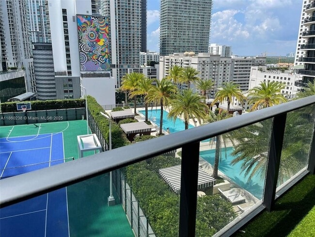 Foto del edificio - 801 S Miami Ave
