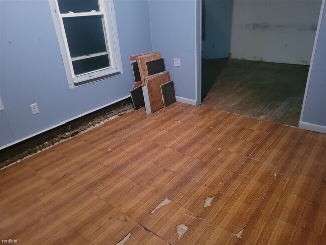 Foto del edificio - 3 br, 1 bath House - 25 Clinton Street