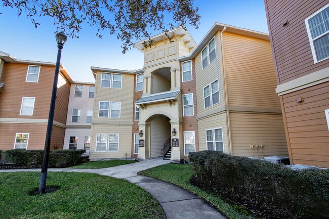 Building Photo - River Ridge Apartment Homes