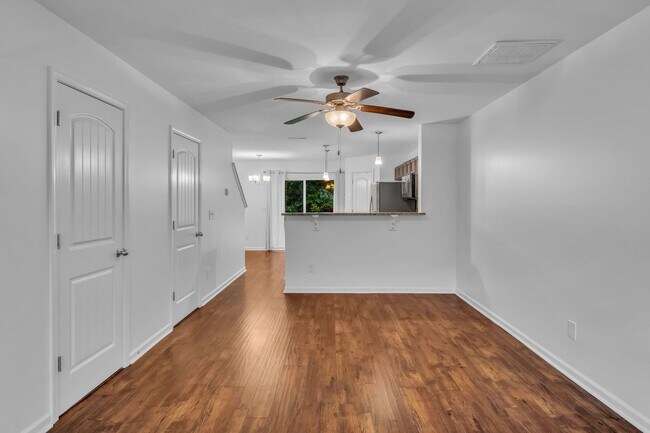 Foto del edificio - Awesome Goodlettsville Townhome in Conveni...