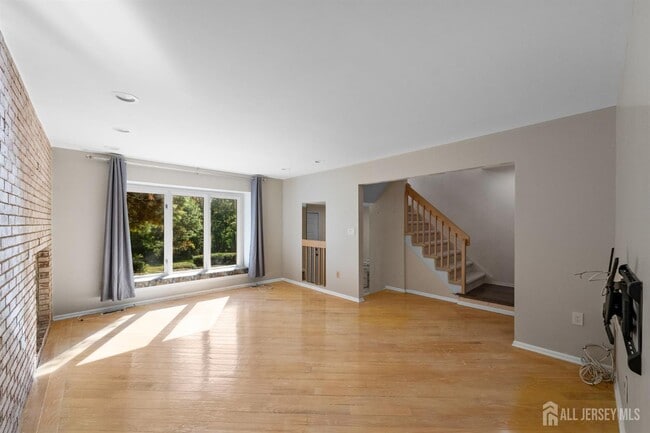 Foto del edificio - 148 Riverbend Dr