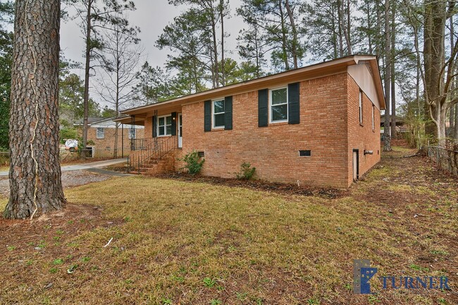Building Photo - 532 Calvary Dr, Columbia, SC 29203