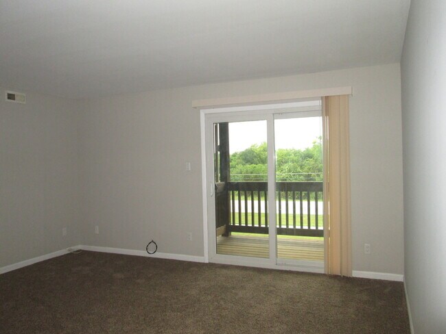Foto del edificio - 800 Brook Dr