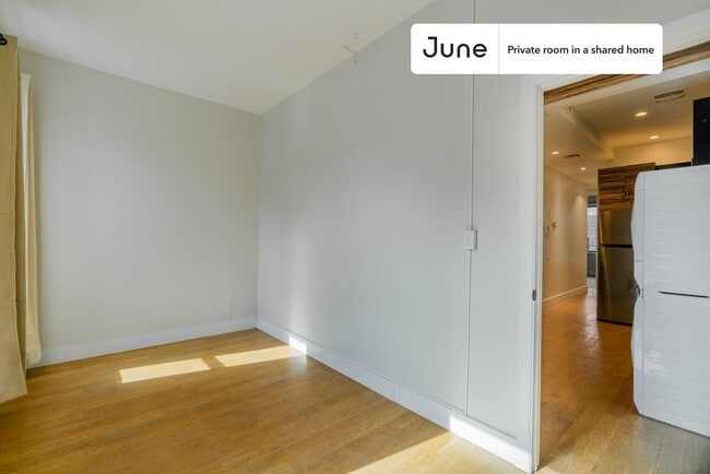 Building Photo - Room in Shared 3 bed/1 bath home in Central Harlem