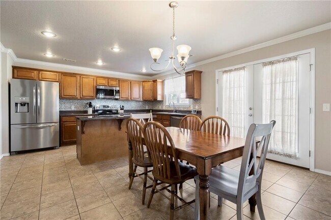 Foto del edificio - 5005 W Bay Ct
