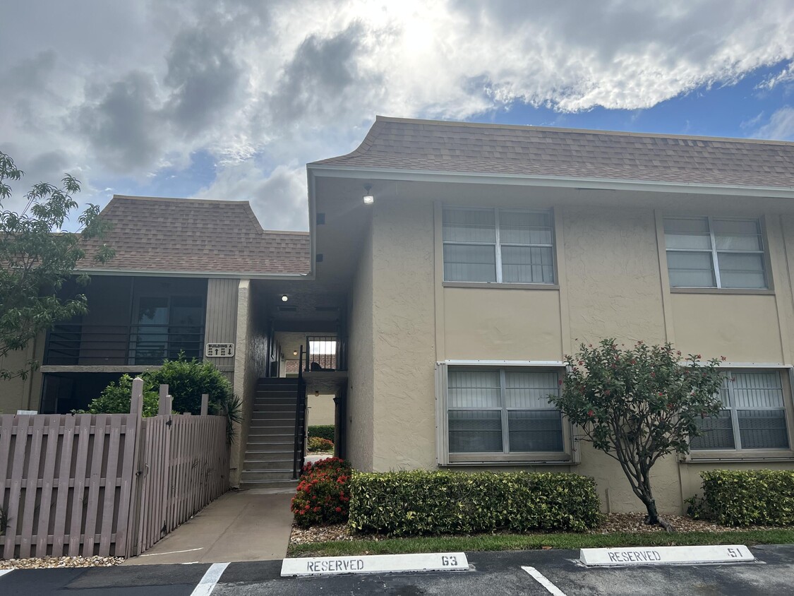 Primary Photo - 1301 NW 12th Ave
