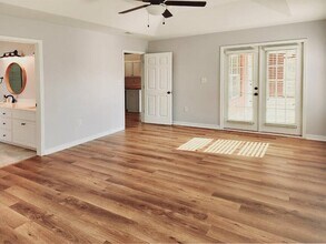 Building Photo - 9848 Parker Lake Cir