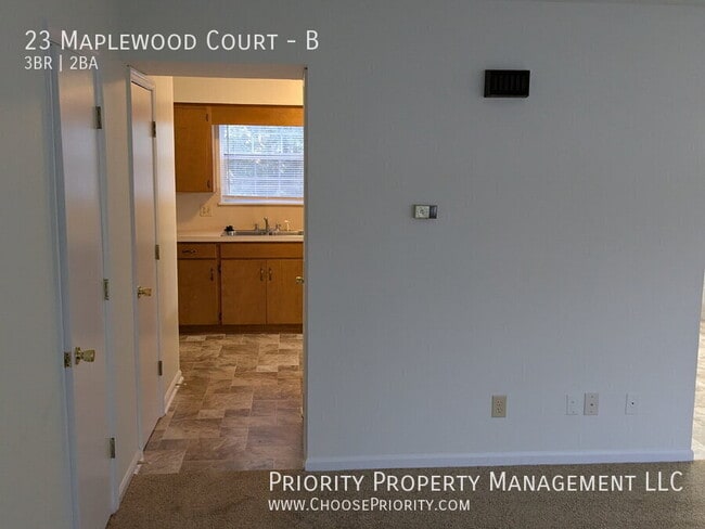 Building Photo - 23 Maplewood Ct