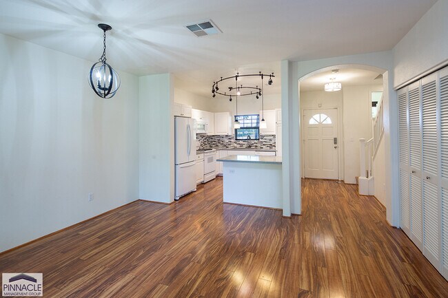 Building Photo - 91-1010 Kaileolea Dr