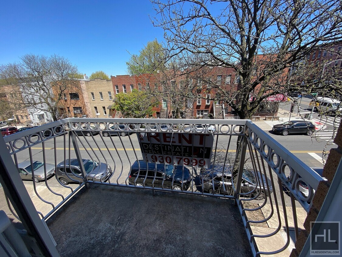 Primary Photo - PROSPECT AVENUE