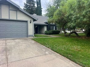 Building Photo - 7761 Roberts River Way