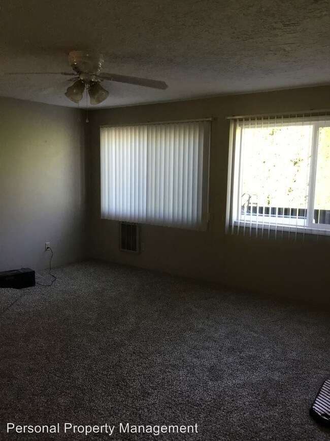 Foto del edificio - 131 Cowlitz Dr