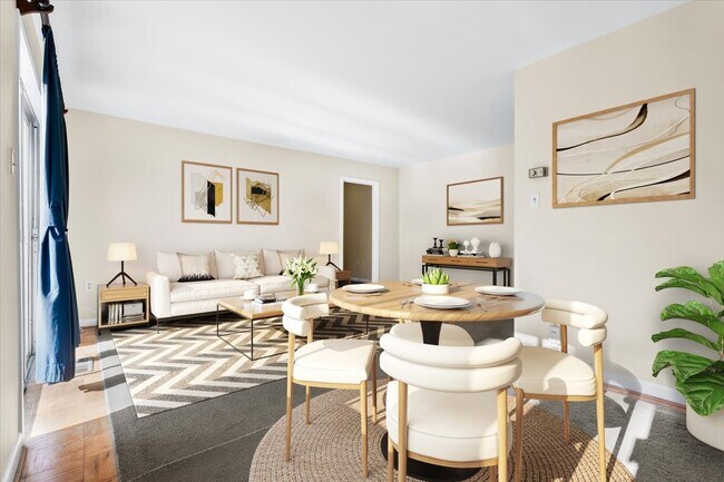 Building Photo - 10631 Weymouth St