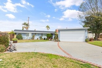 Building Photo - 650 Mardina Way