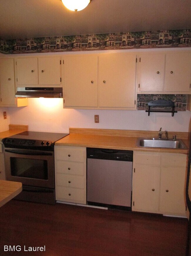 Building Photo - 3 br, 2 bath House - 1000 Cape Splitt Harbour