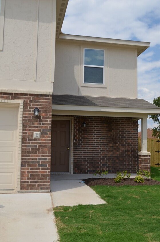 Foto principal - 1709 Montell St